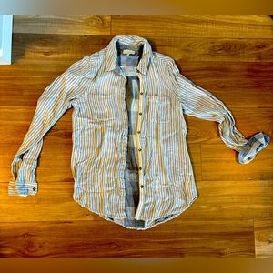 Lucky brand button down, super soft and cozy long sleeve shirt